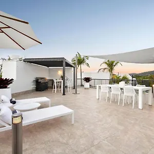  Apartment Penthouse With Private Roof Terrace-