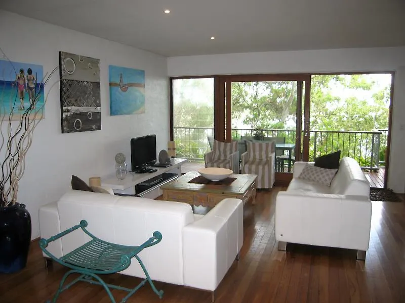 Cove Point 1 Beachside Chic Stay Noosa Heads 0*,  Australia